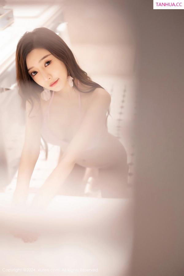 王馨瑶  [XiuRen]高清写真图 2024.02.02 No.8055 王馨瑶yanni 黑丝性感第40张图片